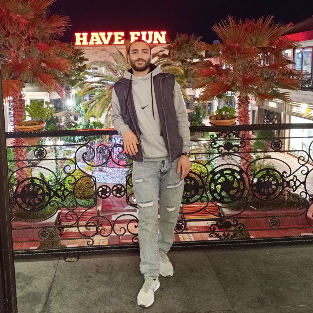 امیدرضا دل آرام