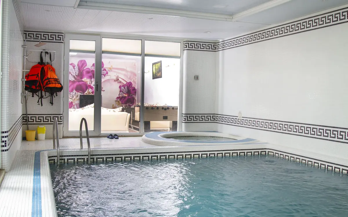 ویلا سه خوابه استخردار بیشه کلا