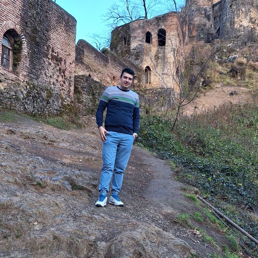 تصویر پروفایل میزبان