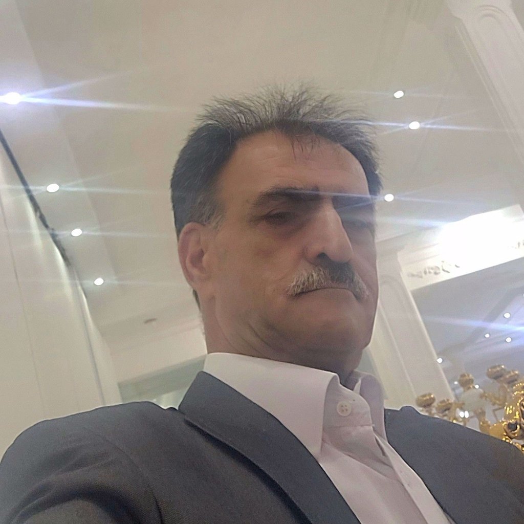 تصویر پروفایل میزبان