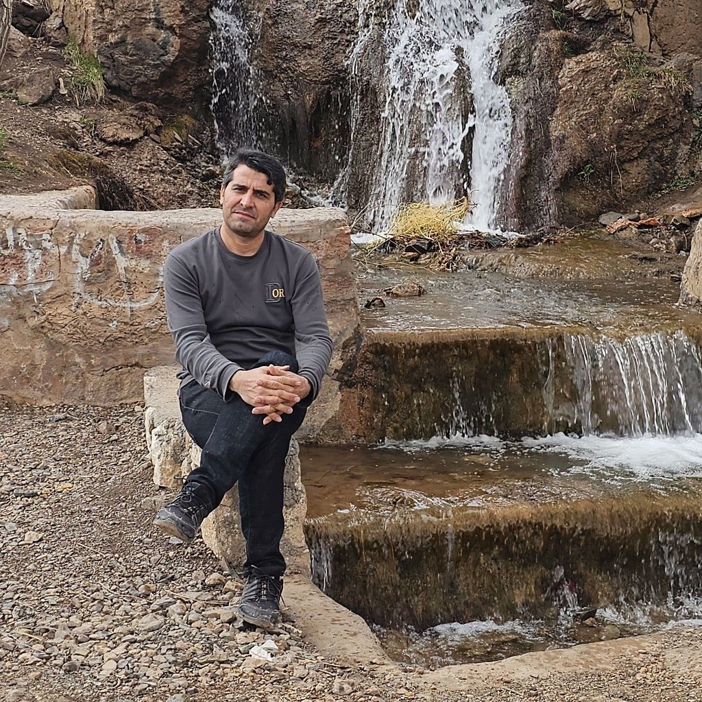 تصویر پروفایل میزبان