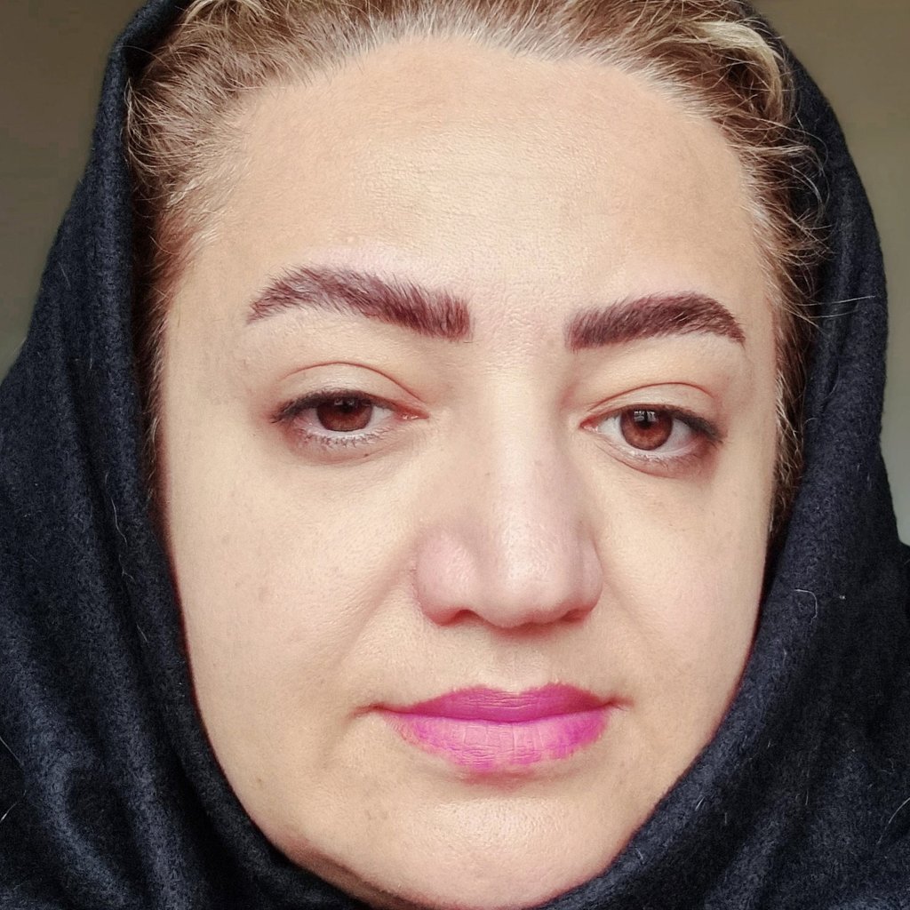 تصویر پروفایل میزبان