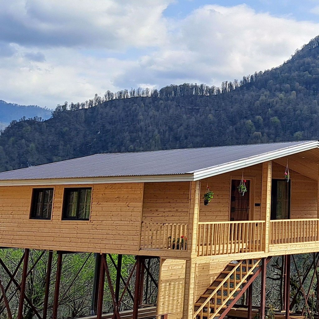 تصویر پروفایل میزبان