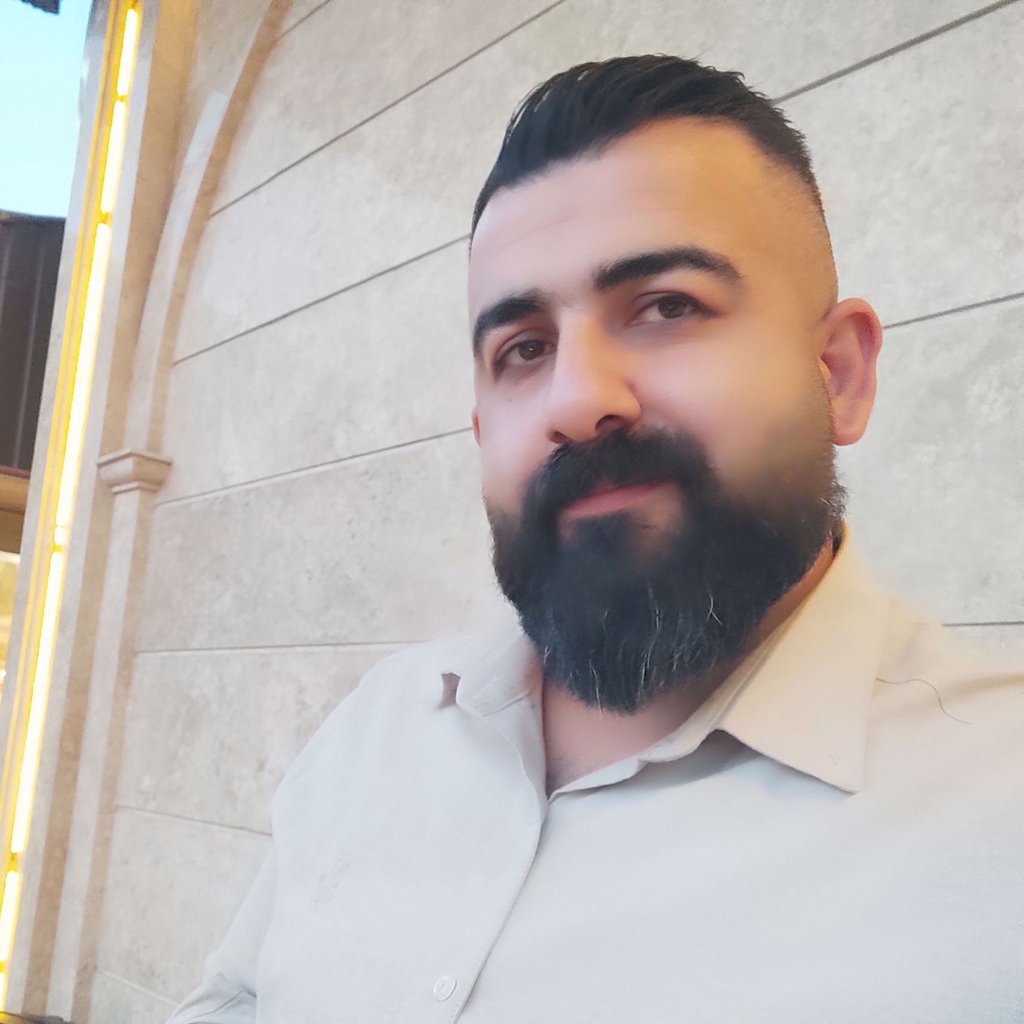 تصویر پروفایل میزبان