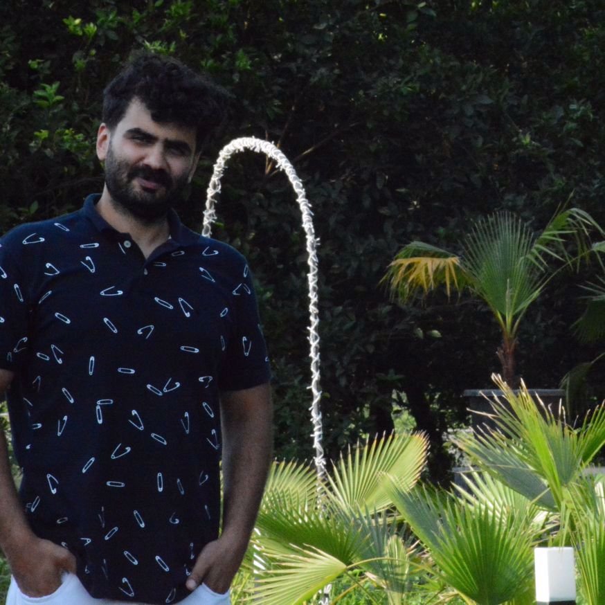 تصویر پروفایل میزبان