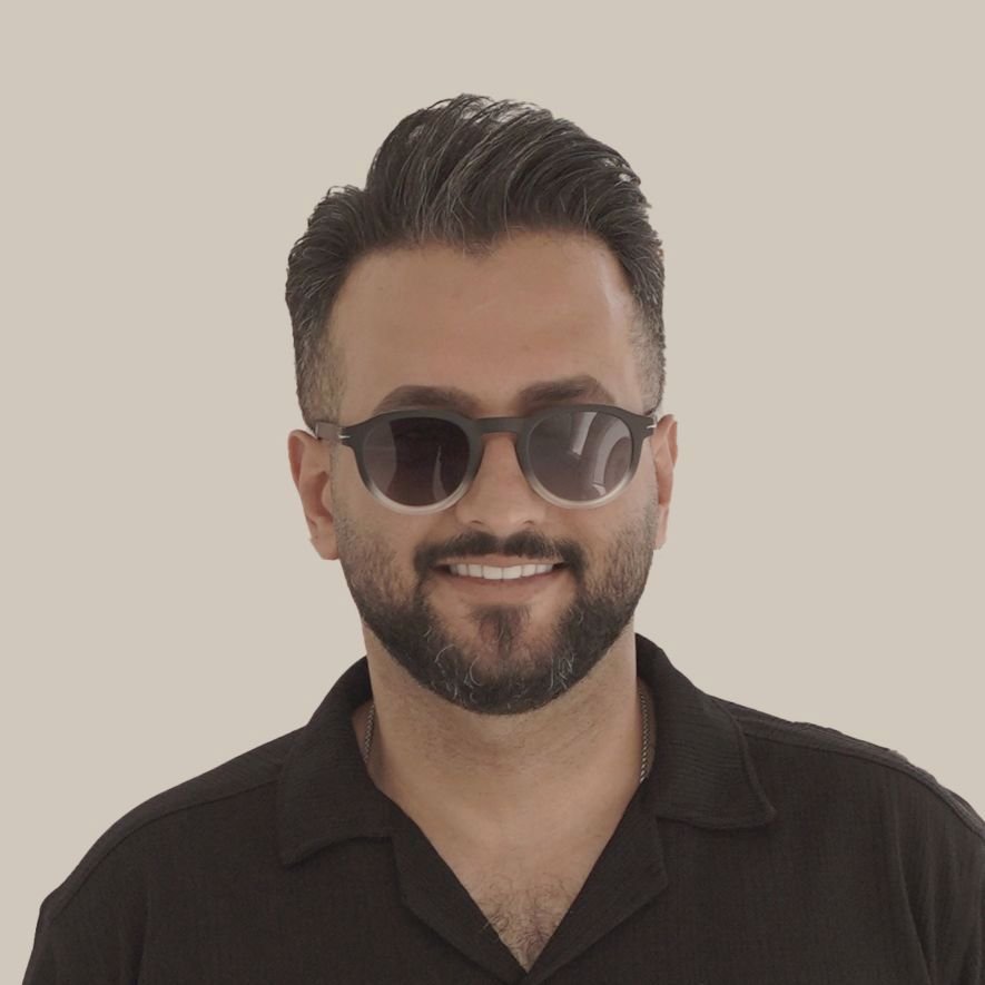 علی