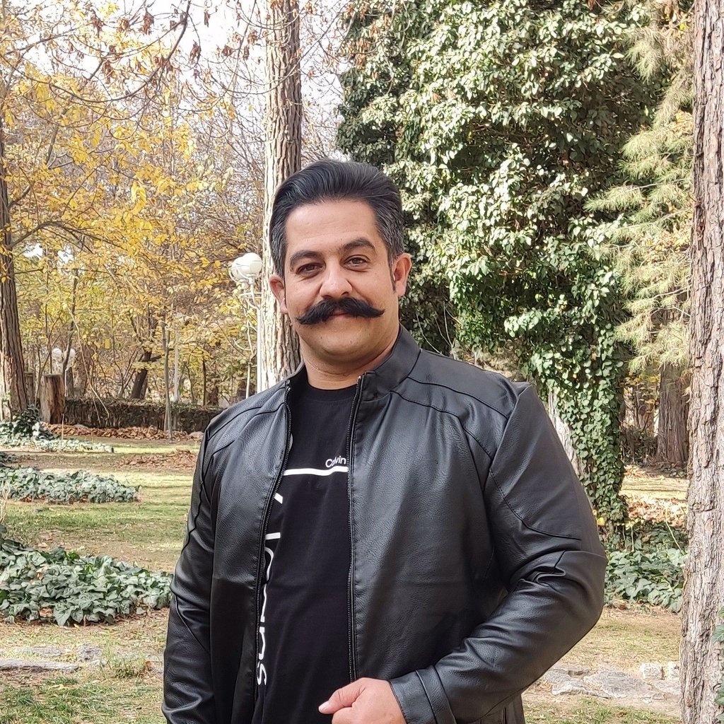 تصویر پروفایل میزبان