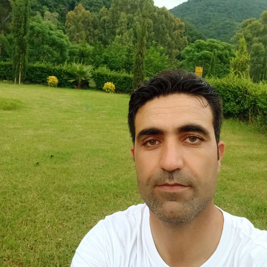 تصویر پروفایل میزبان