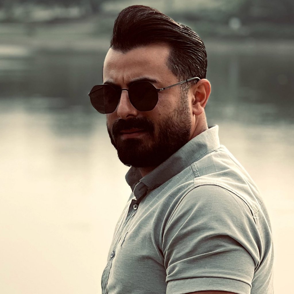 تصویر پروفایل میزبان