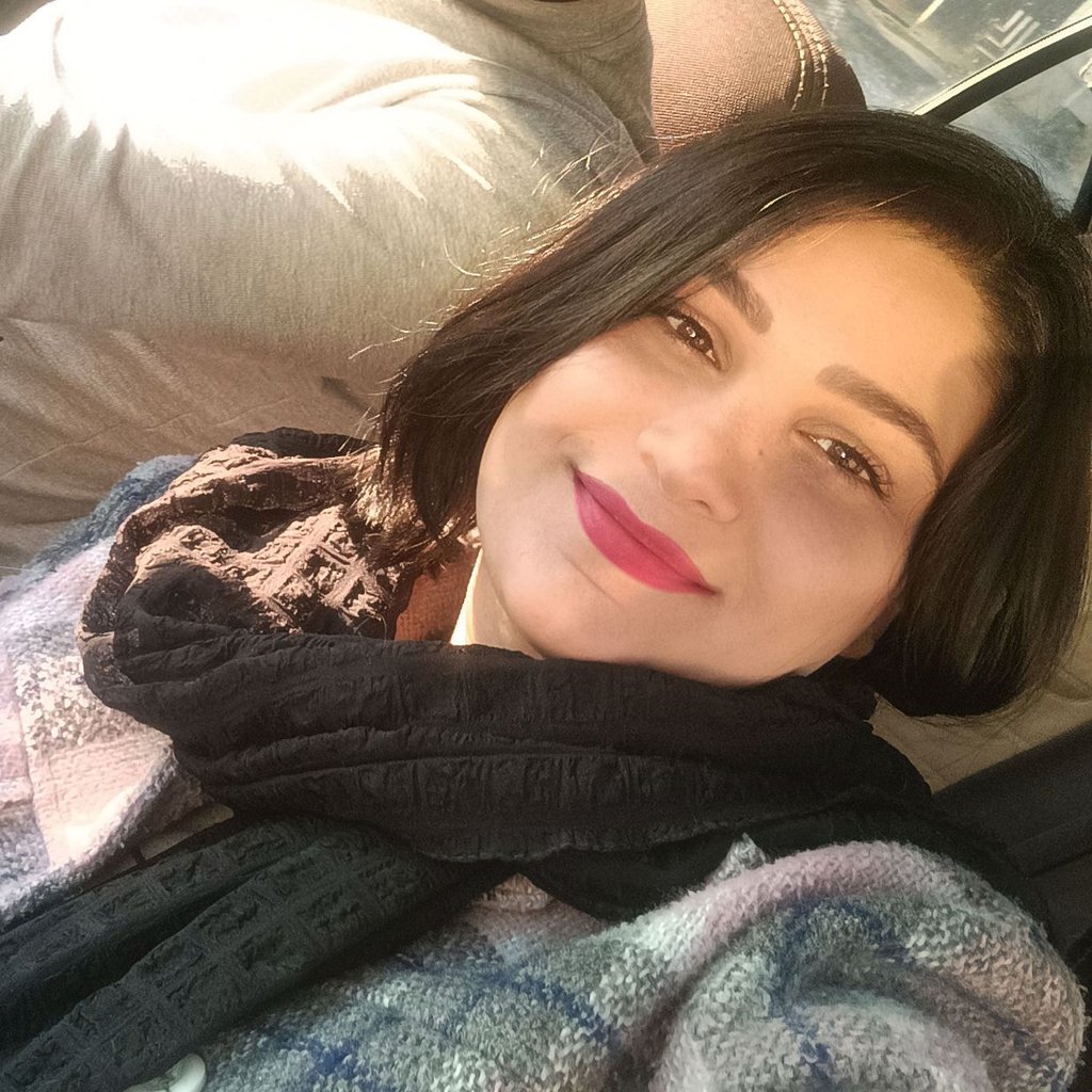 تصویر پروفایل میزبان