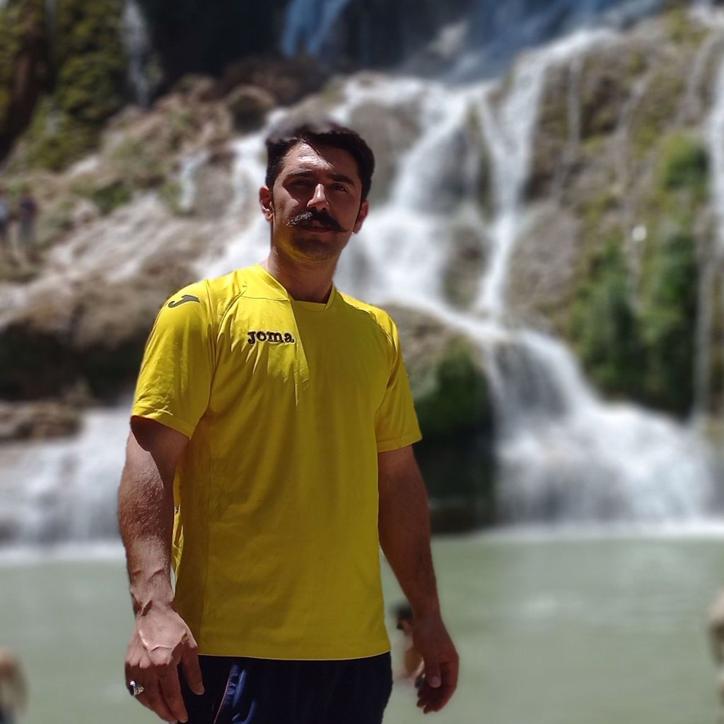 تصویر پروفایل میزبان