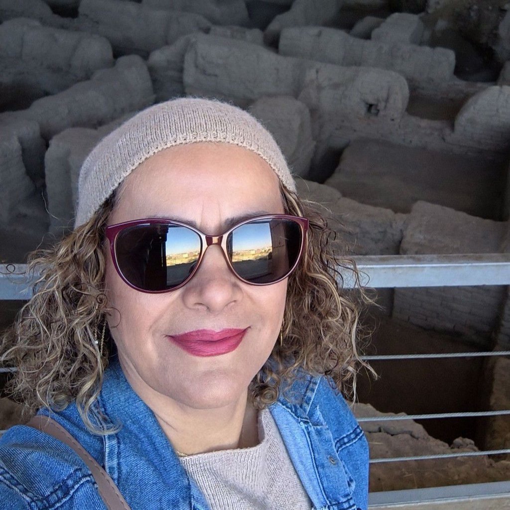 تصویر پروفایل میزبان