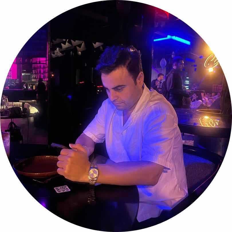 تصویر پروفایل میزبان