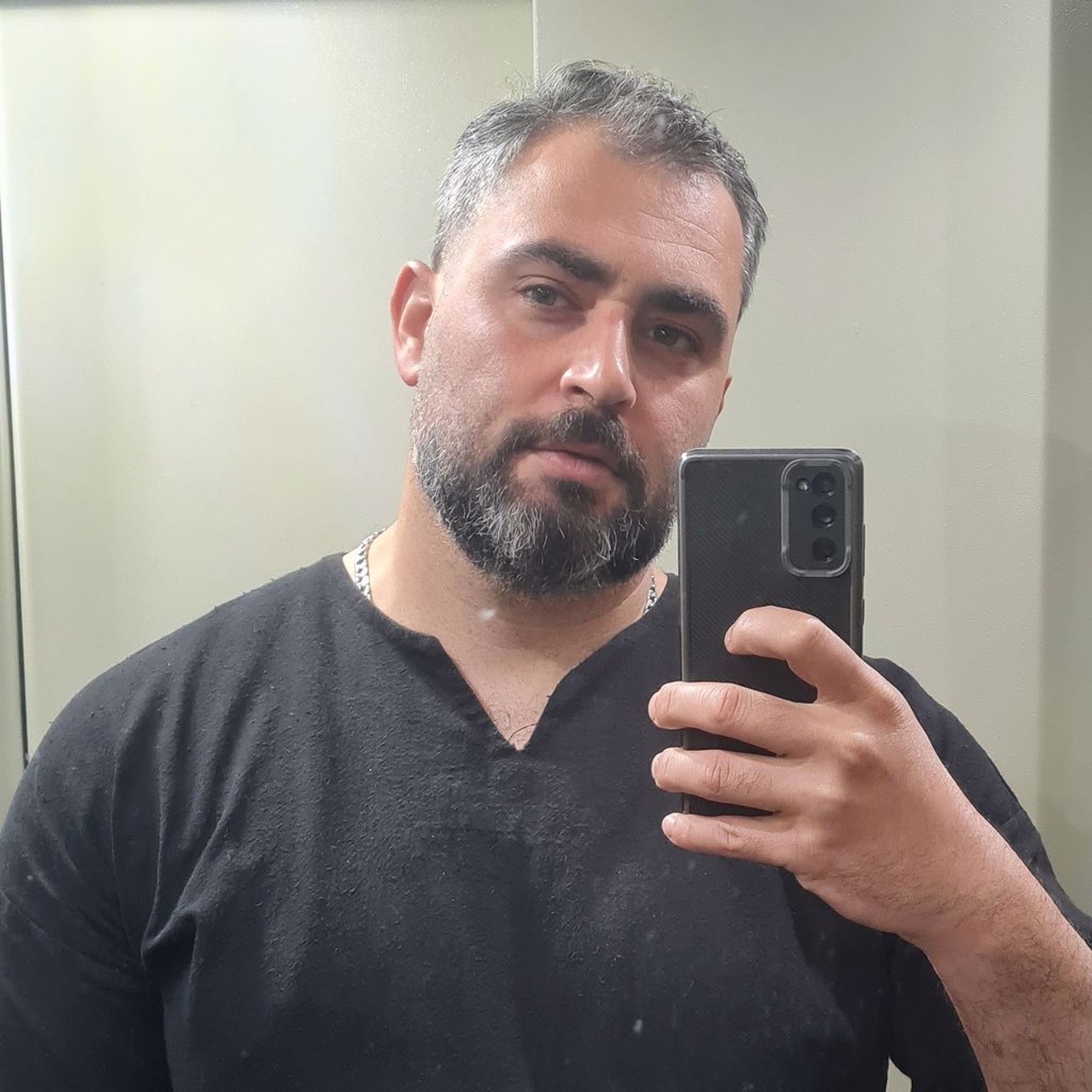 تصویر پروفایل میزبان