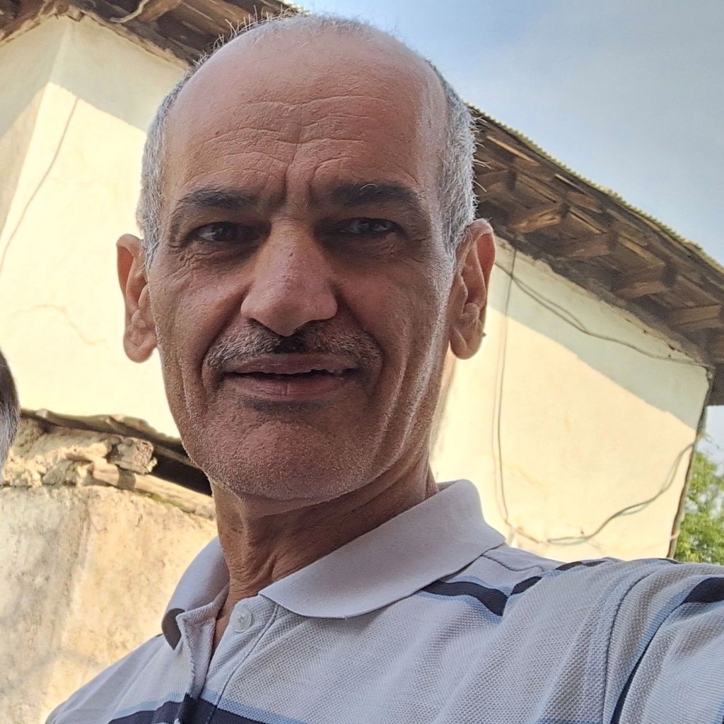 تصویر پروفایل میزبان