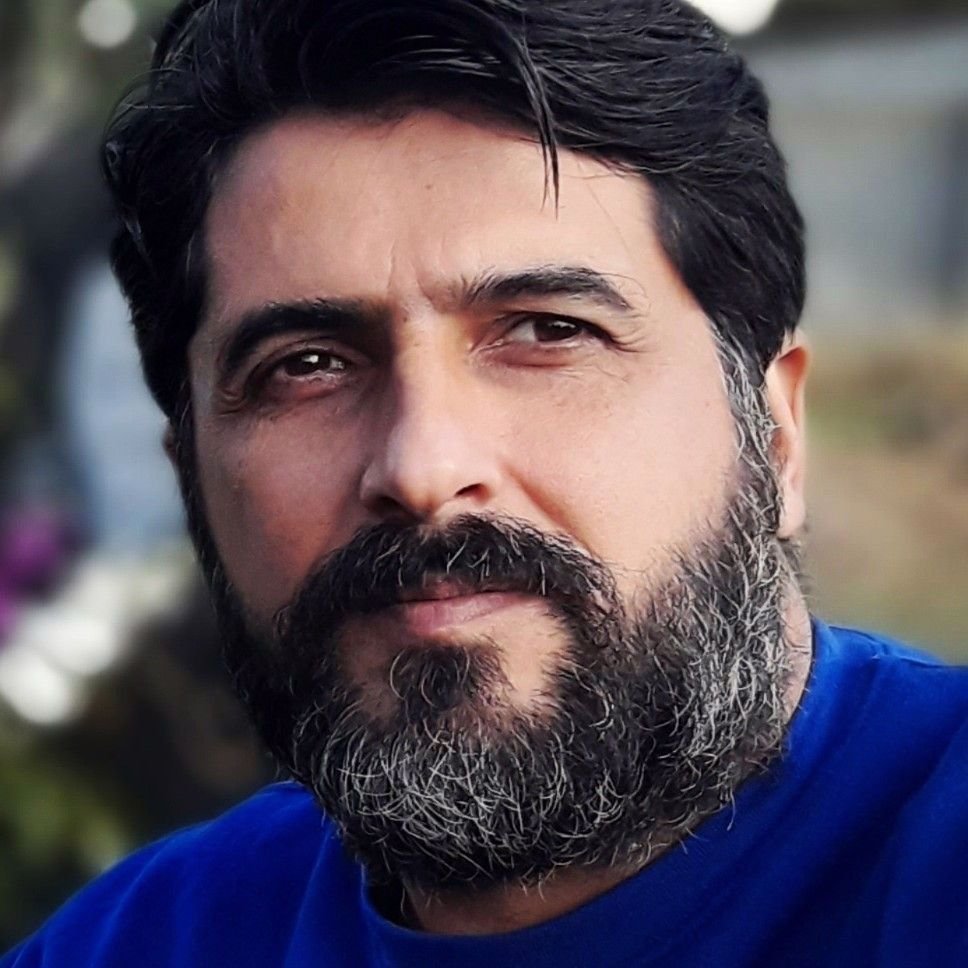 تصویر پروفایل میزبان