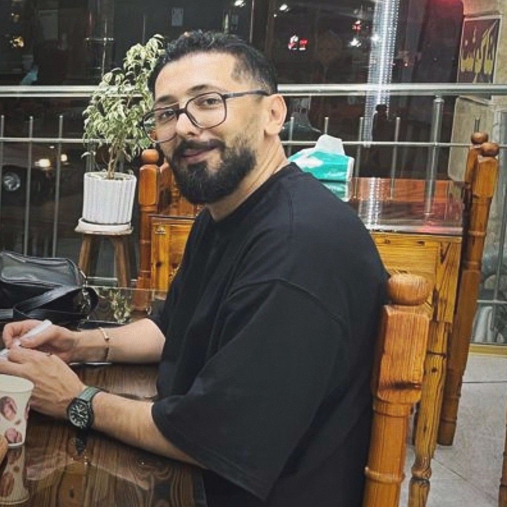 تصویر پروفایل میزبان