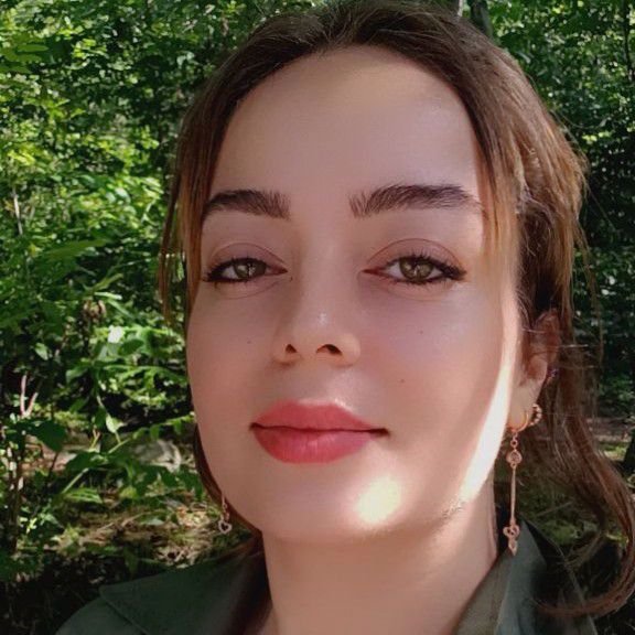 تصویر پروفایل میزبان