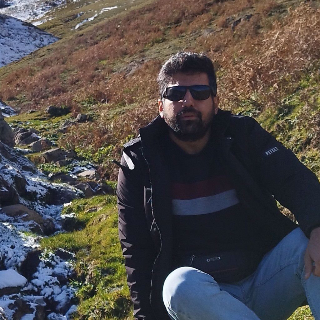 تصویر پروفایل میزبان