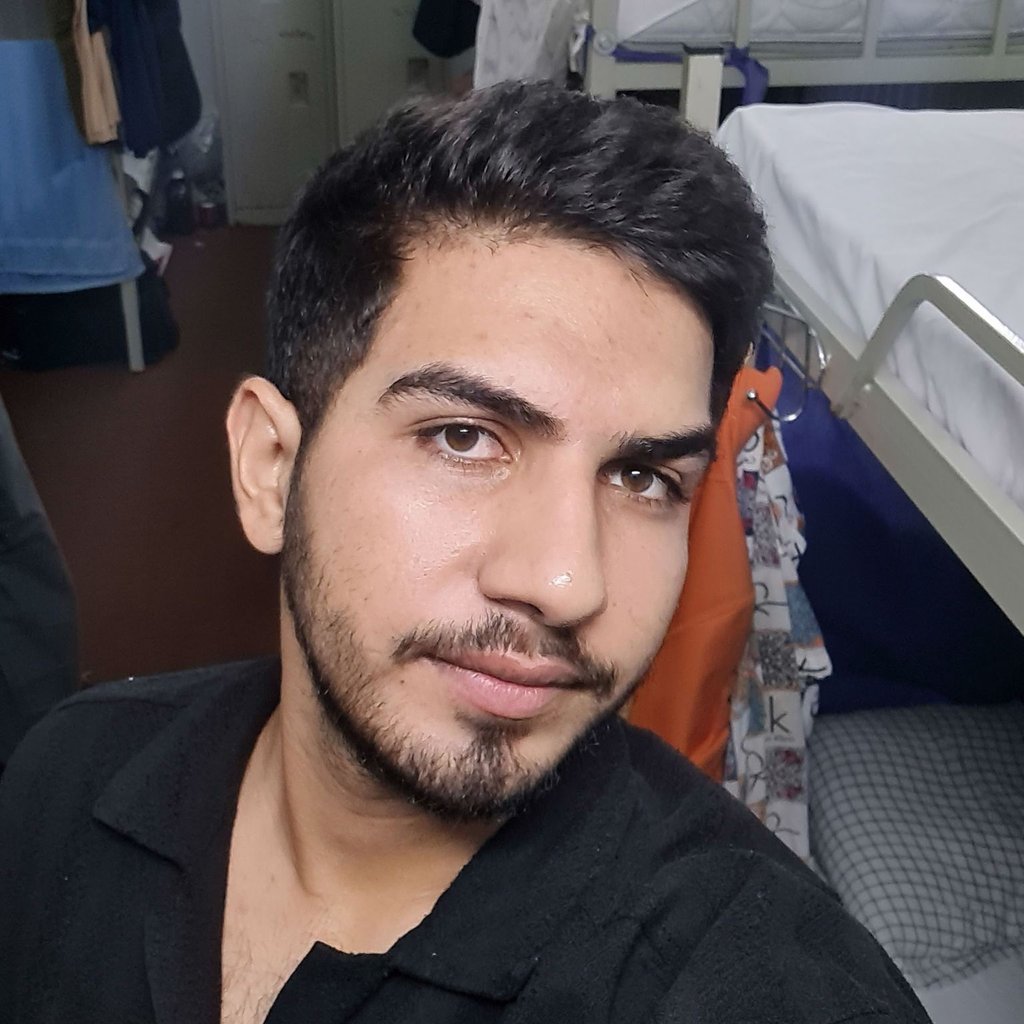 تصویر پروفایل میزبان