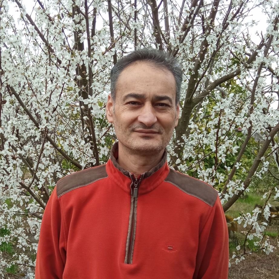 تصویر پروفایل میزبان