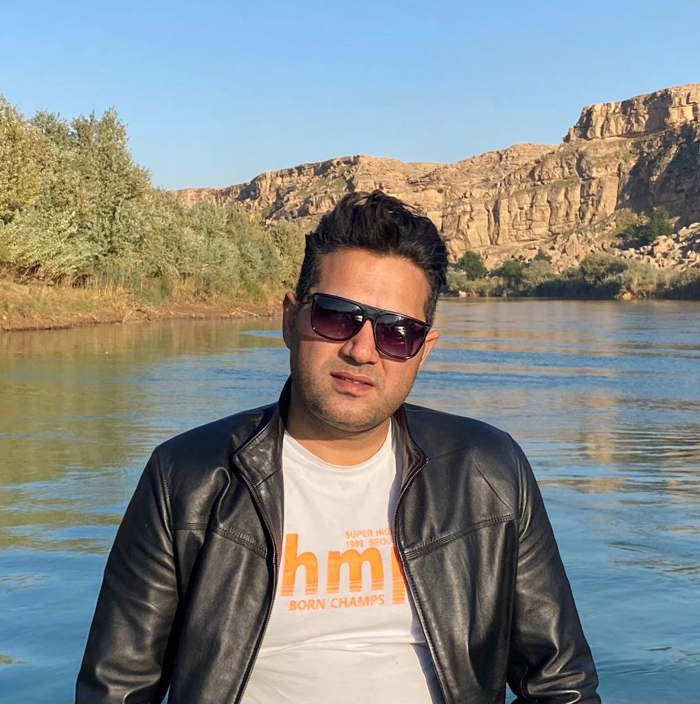 تصویر پروفایل میزبان