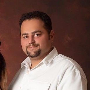 تصویر پروفایل میزبان