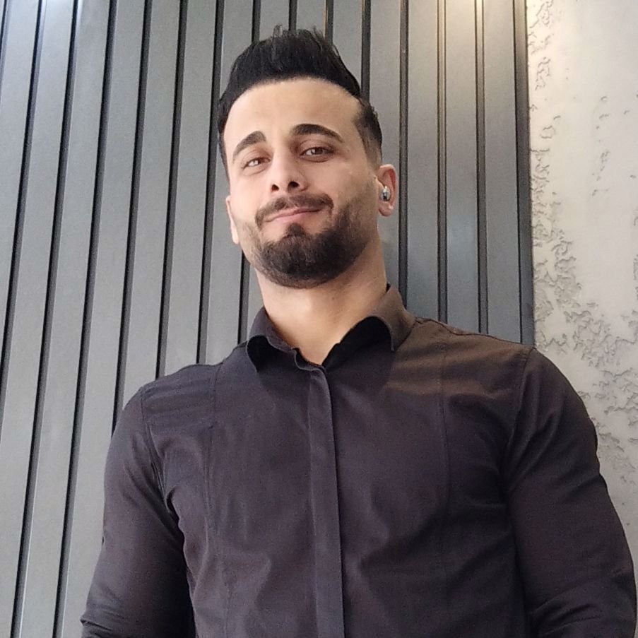 تصویر پروفایل میزبان