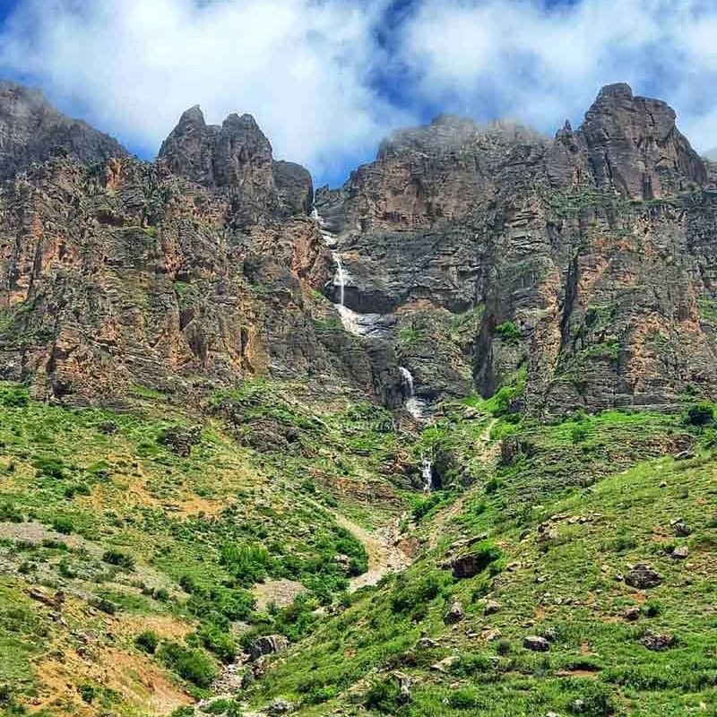 تصویر پروفایل میزبان