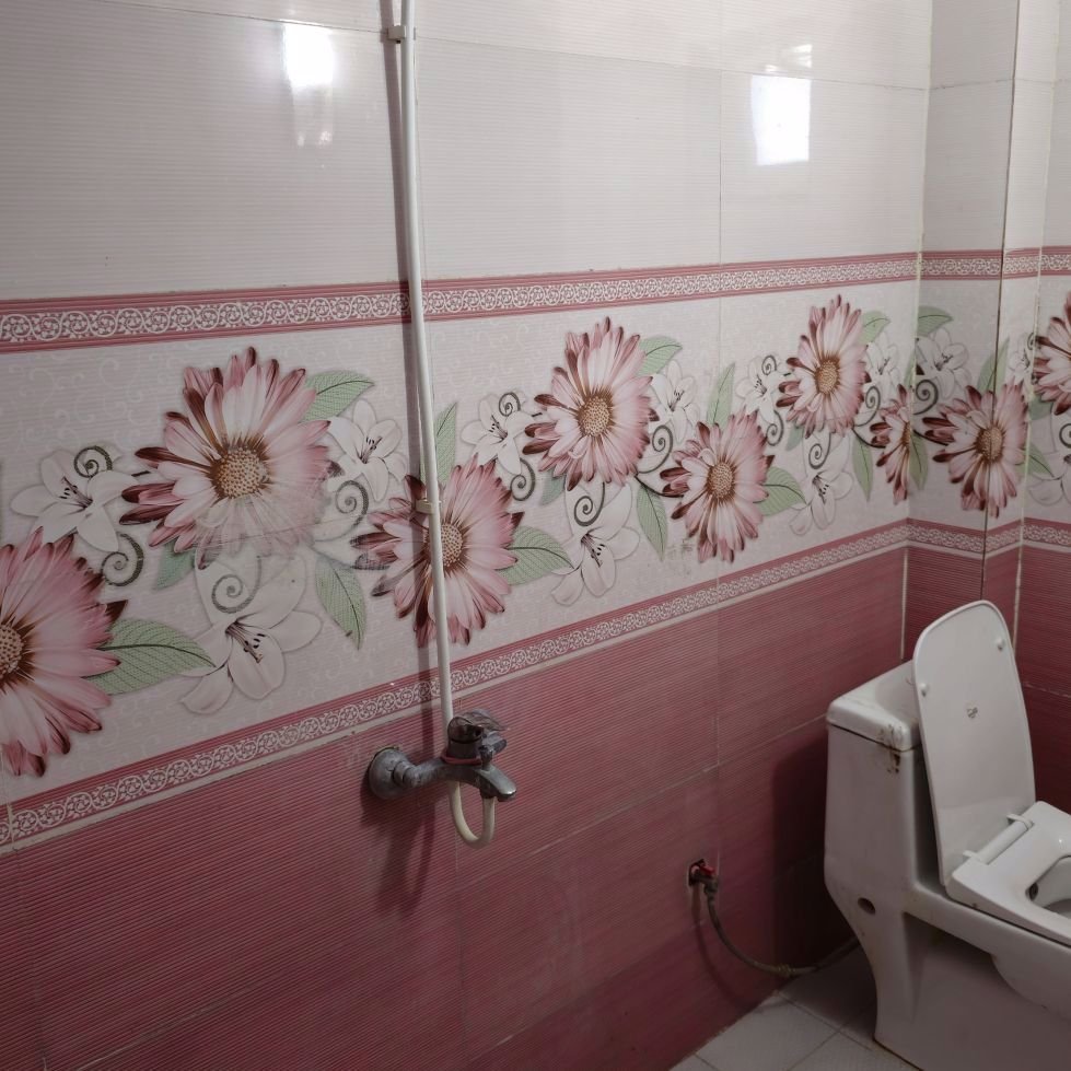 تصویر پروفایل میزبان