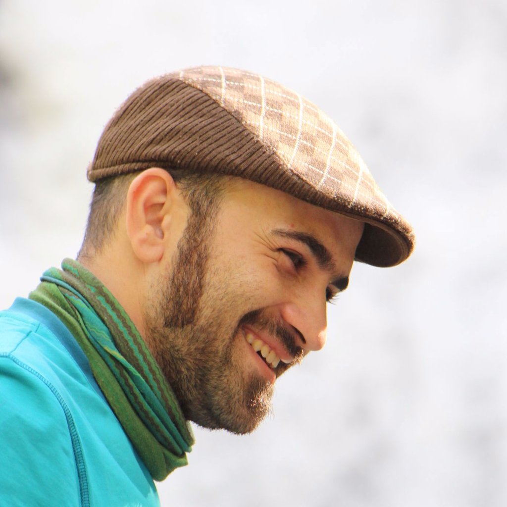 تصویر پروفایل میزبان