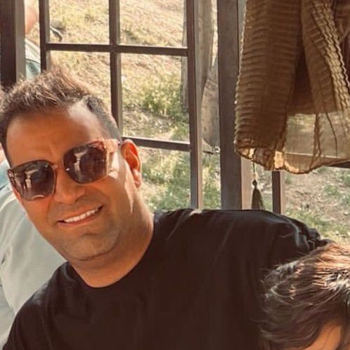 تصویر پروفایل میزبان