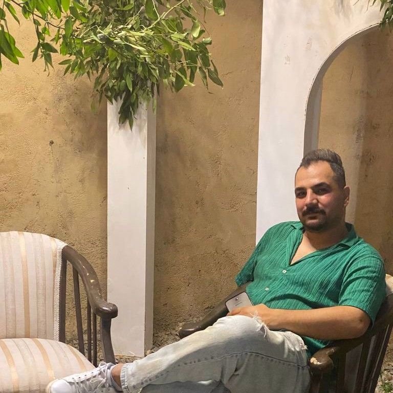 تصویر پروفایل میزبان