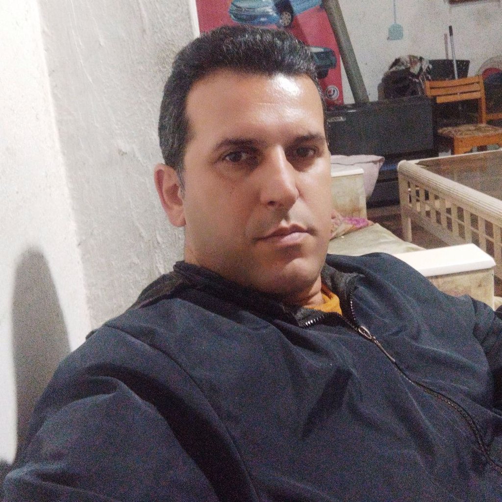 تصویر پروفایل میزبان