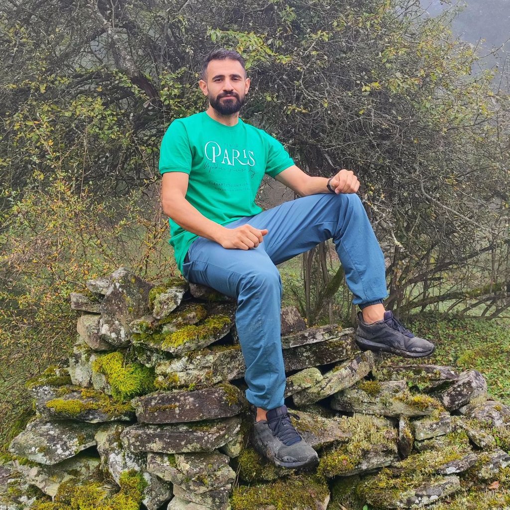 تصویر پروفایل میزبان