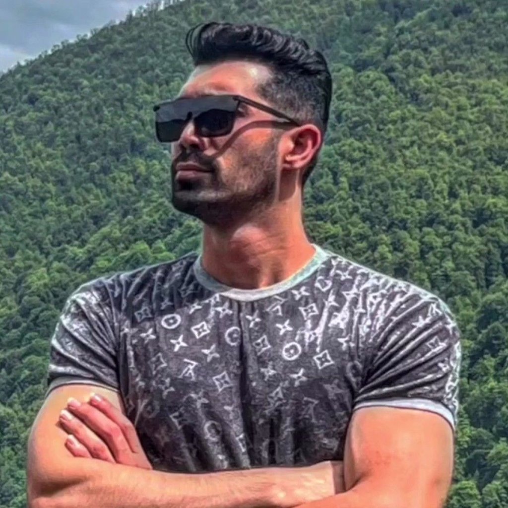 منوچهر