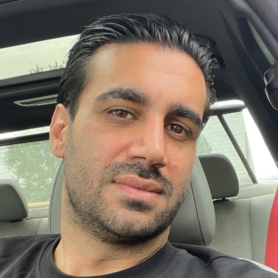 تصویر پروفایل میزبان