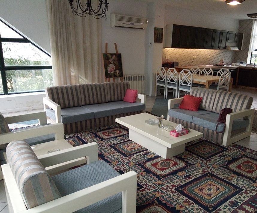 ویلا چهارخوابه جنگلی نرگس