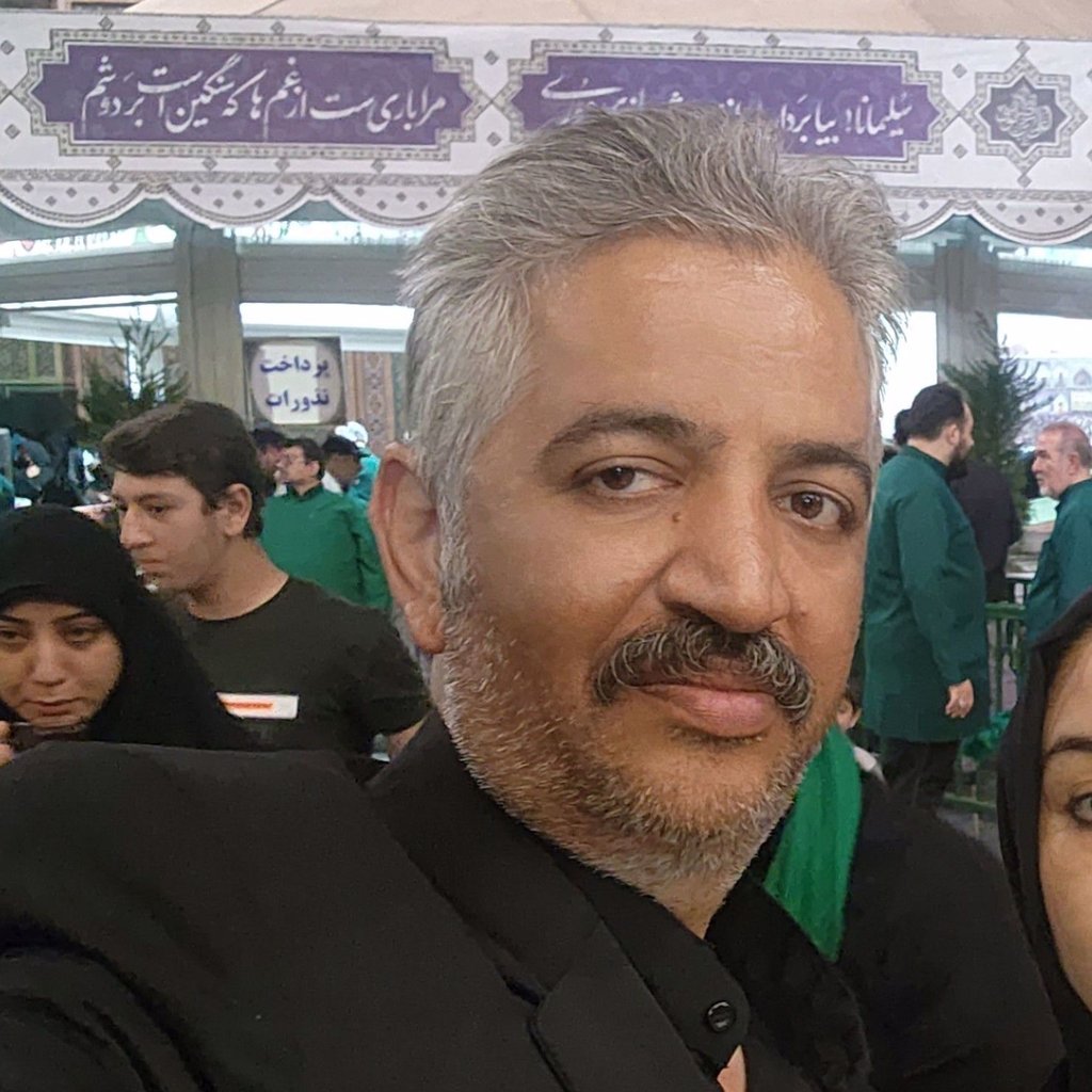 تصویر پروفایل میزبان