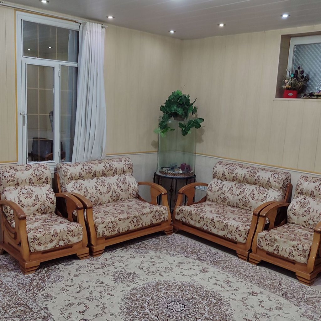 تصویر پروفایل میزبان