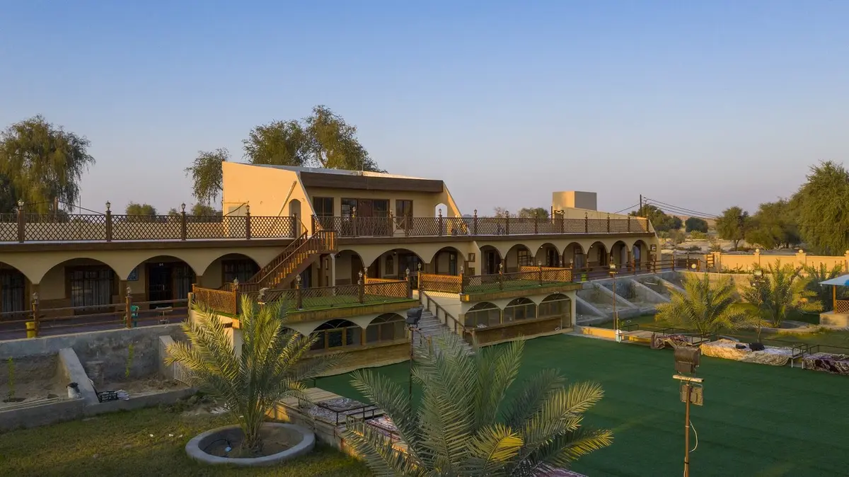 بوم گردی صفا آباد - یک خوابه چهار تخته