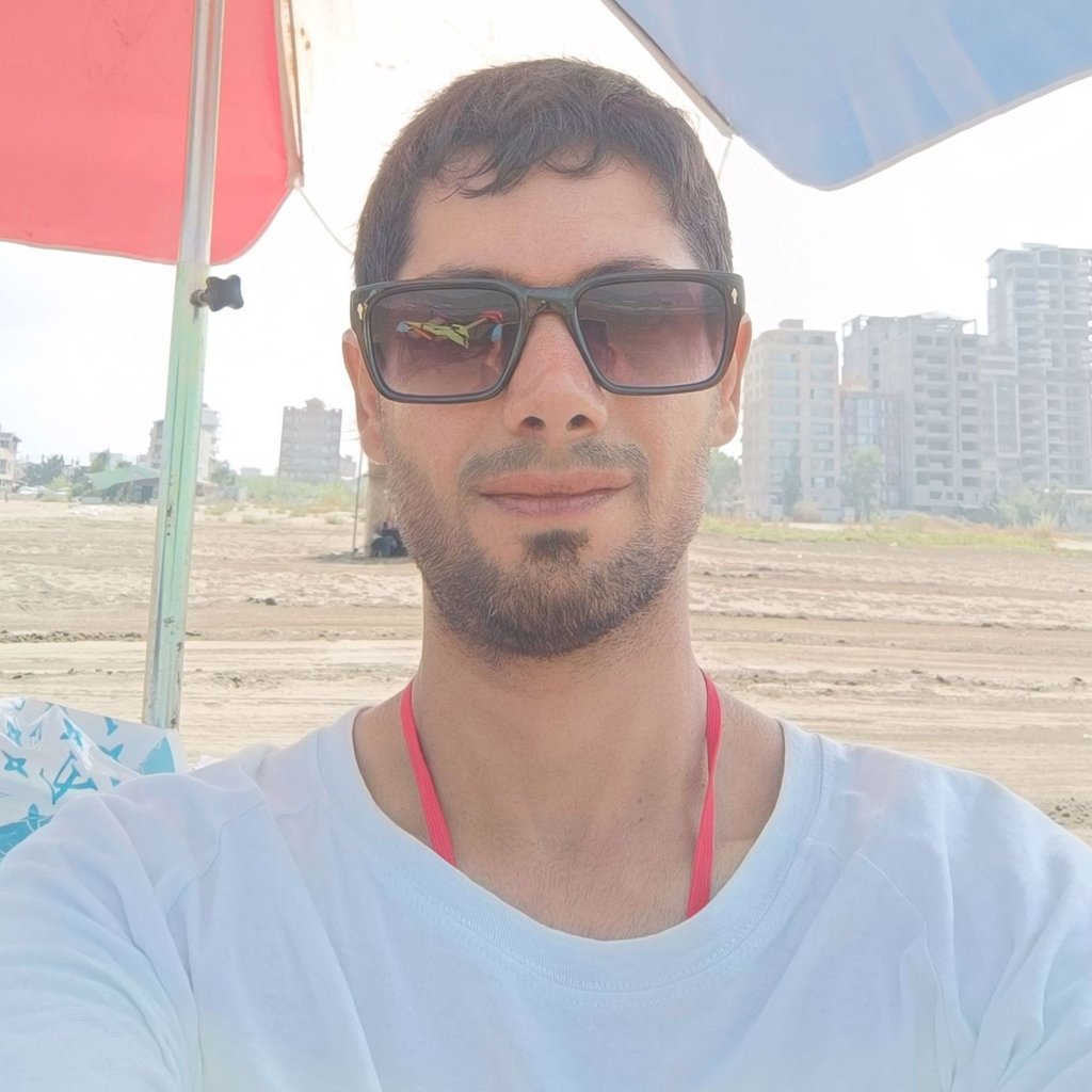 تصویر پروفایل میزبان