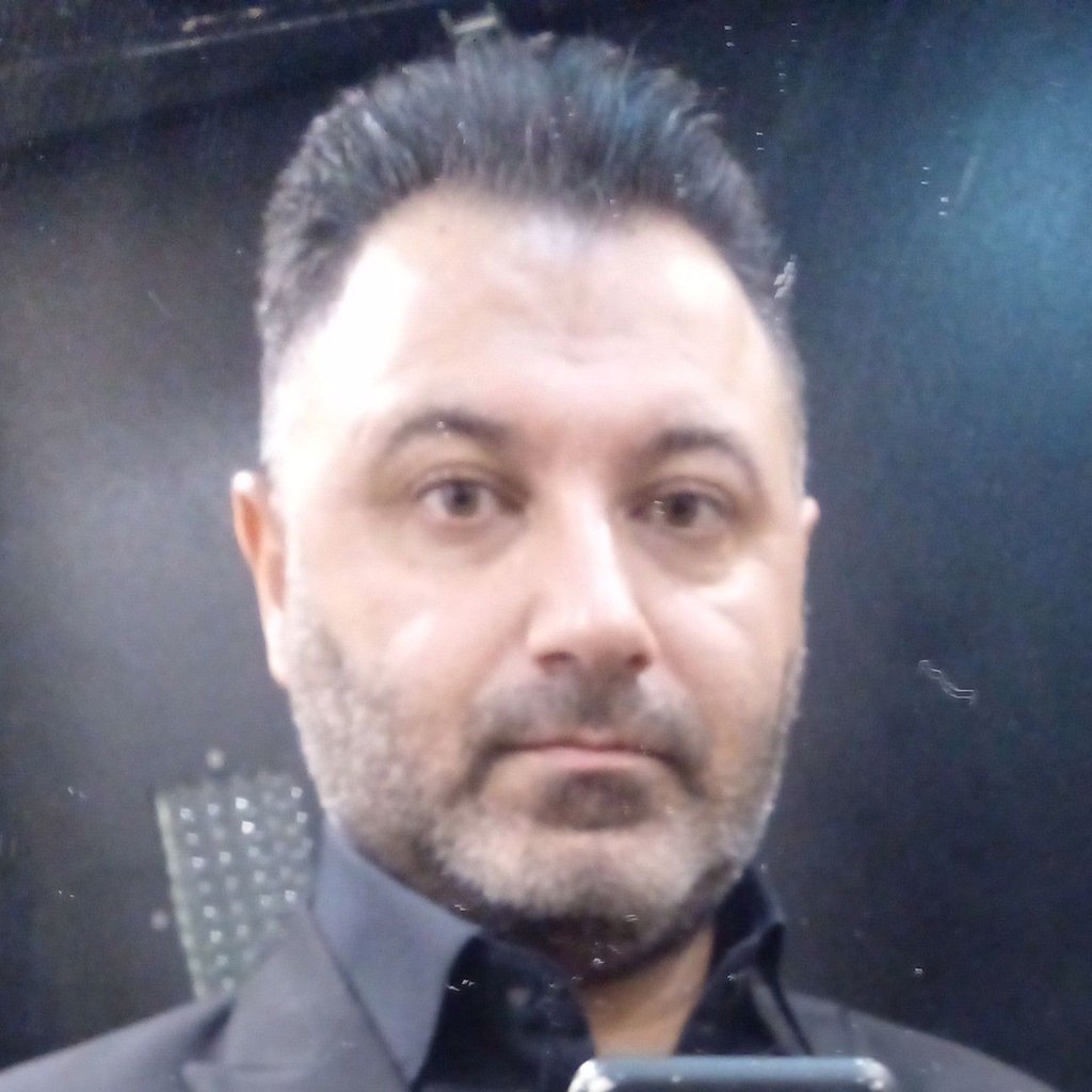 تصویر پروفایل میزبان