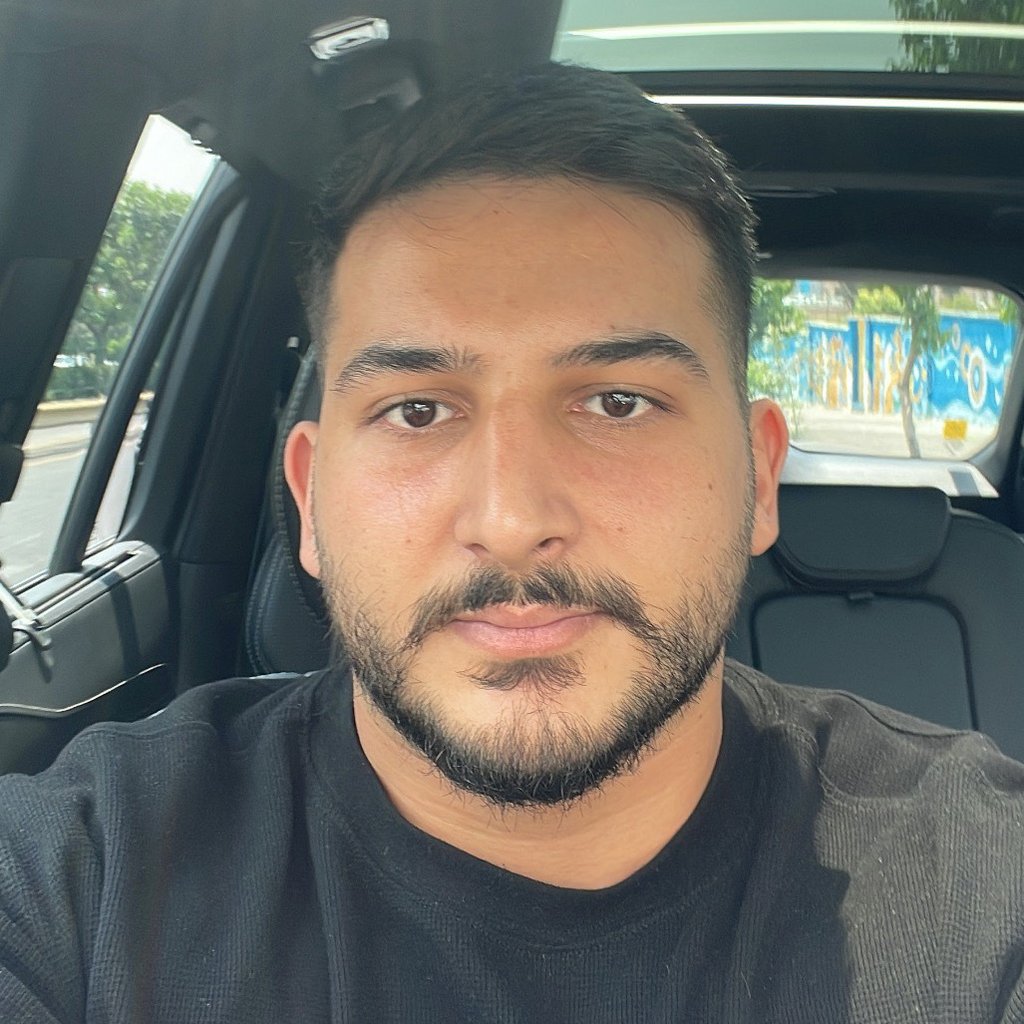 تصویر پروفایل میزبان