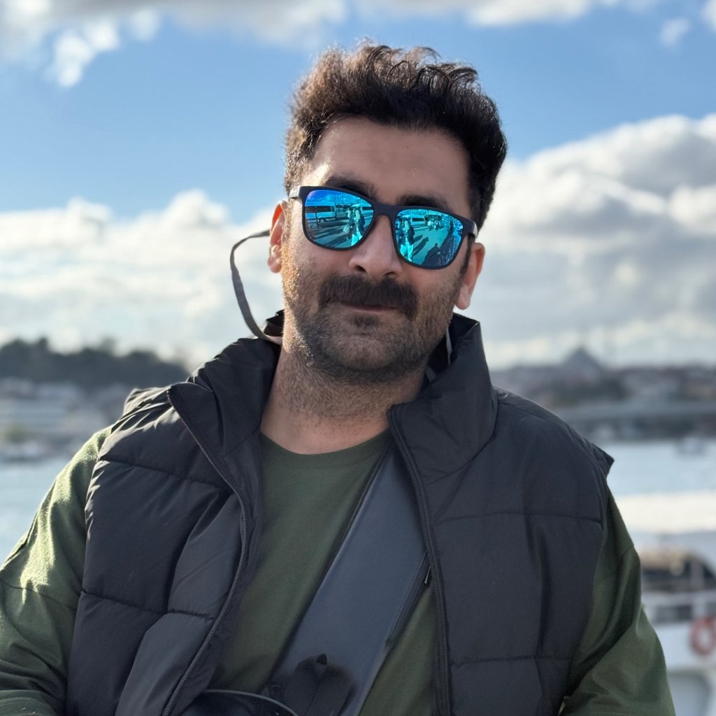 تصویر پروفایل میزبان