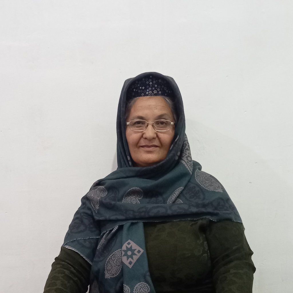 تصویر پروفایل میزبان