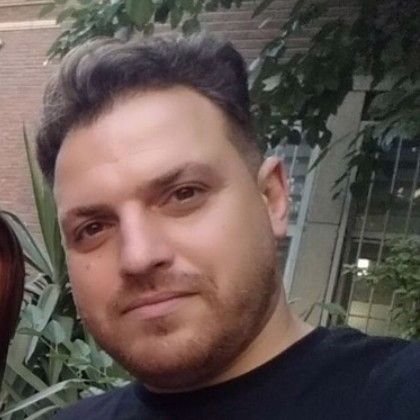 تصویر پروفایل میزبان