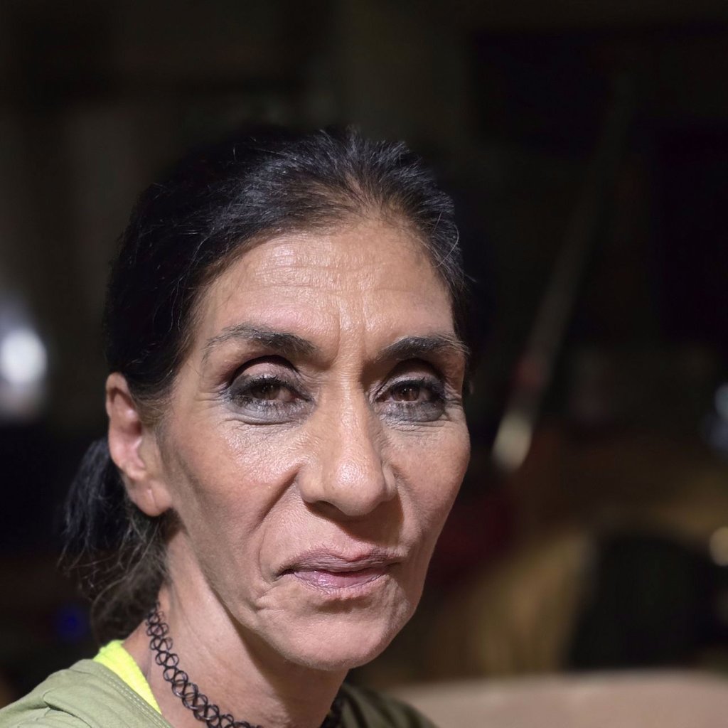 تصویر پروفایل میزبان