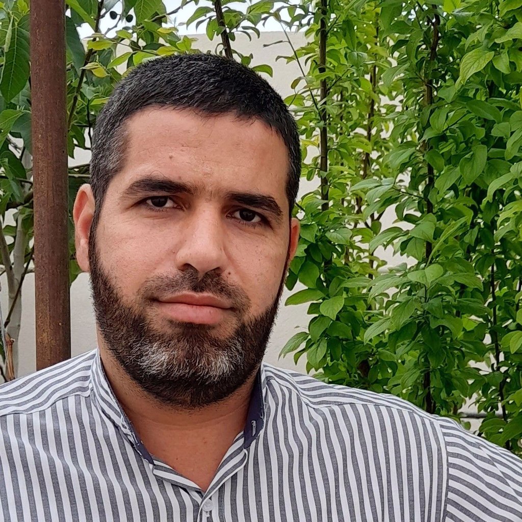 غلامحسین 