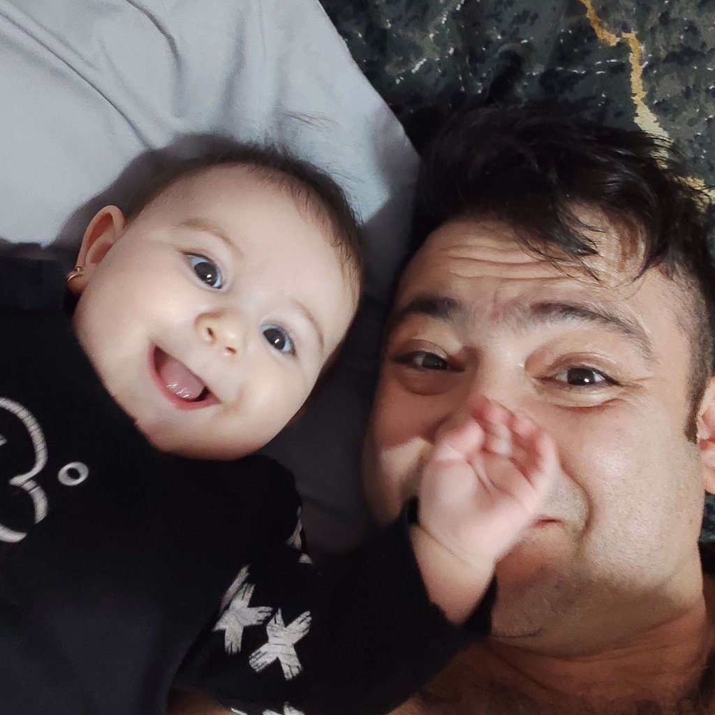 تصویر پروفایل میزبان